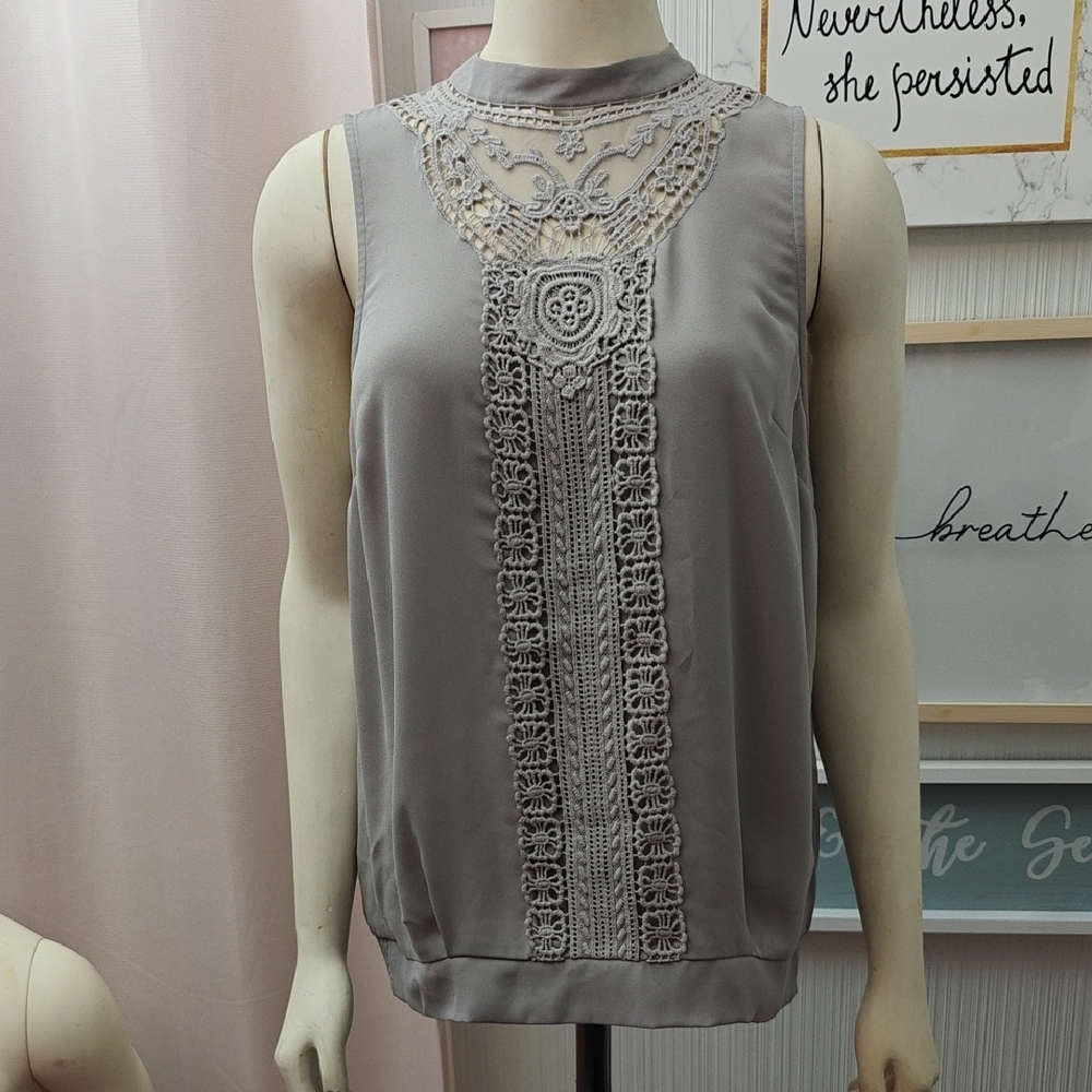 Elegant Lace Front Sleeveless Top